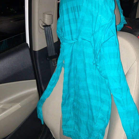 Shirt - Picture 7 of 9